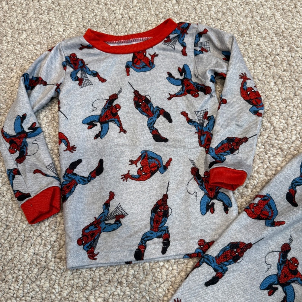 Marvel Spider-Man Boys Pajama Set Long Sleeve & Pants Size 4T - Picture 3 of 4